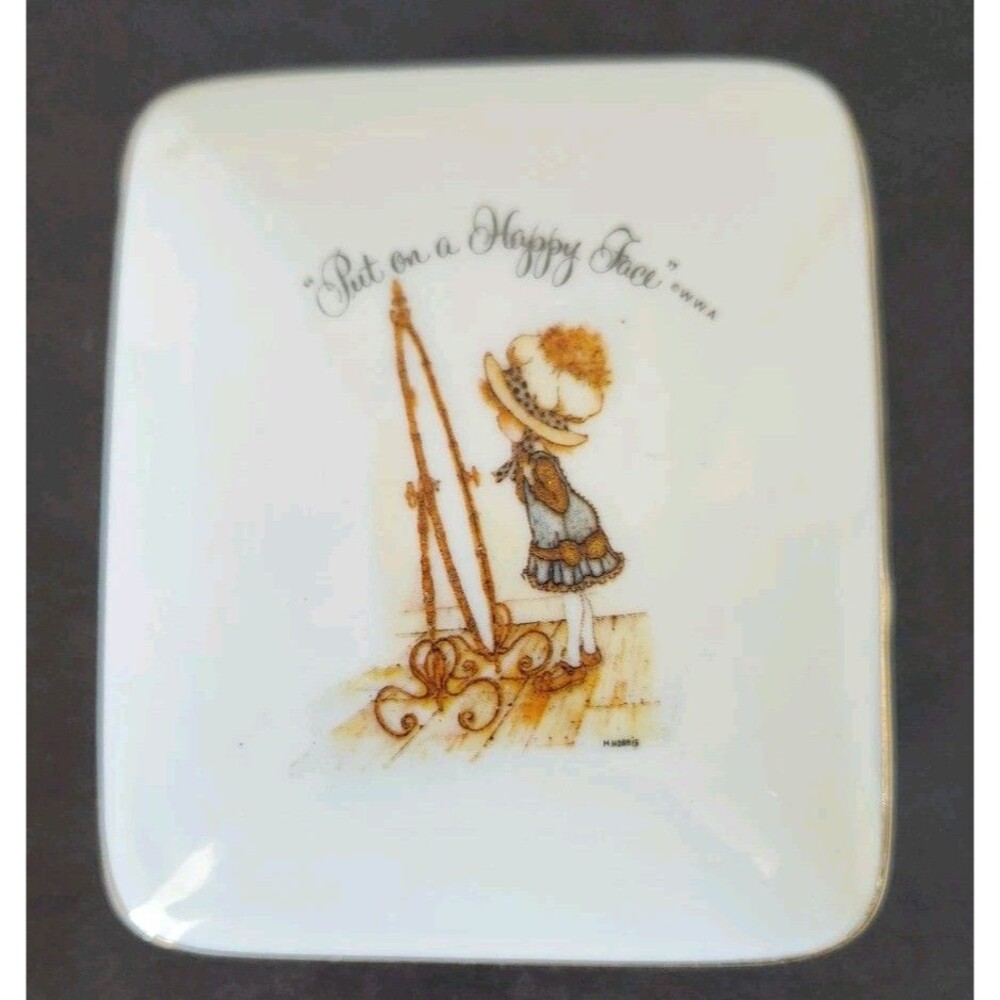 Vintage Holly Hobbie "Put On a Happy Face"  Porcelain Trinket Box